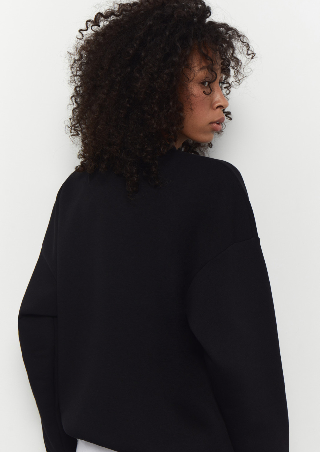 Black color three-thread insulated sweatshirt with print "Cabanchi.com"